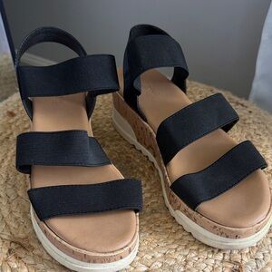 Universal Thread Black Wedge Sandals
